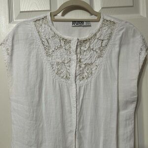 80s Vintage Regina Porter white linen blouse with lace detailing